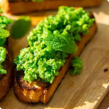 Брускетта с фисташкой и мятой - 15 шт.